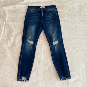 KanCan Ripped Dark Wash Skinny Jeans — Size 7/27